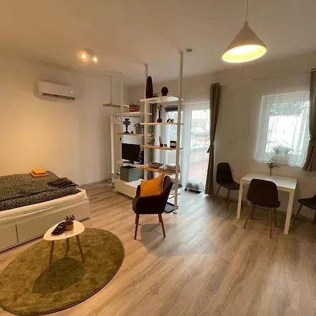Compact Apartmán *